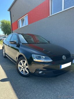Volkswagen Jetta 1.6 TDi CR DSG - 2