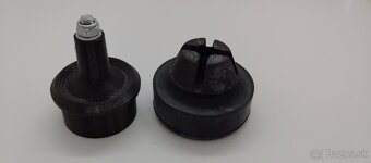 Predám zdvíhacie body na vw auta 8P0802847
- 2