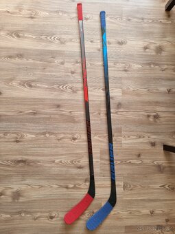 Predám hokejky Bauer Vapor a Nexus pravačky - 2