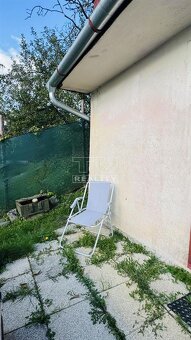 Ponúkame exkluzívne na predaj priestrannú a slnečnú... - 2