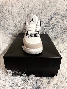 Air Jordan 4 Retro Military Black - 2
