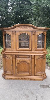 Rustikálna masivna komoda s vitrínkou - 2