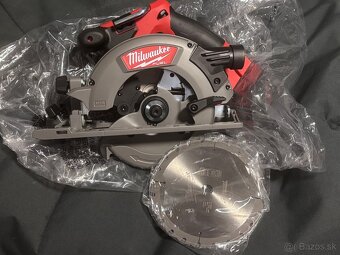 Kotucova pila Milwaukee - nepouzita - 2