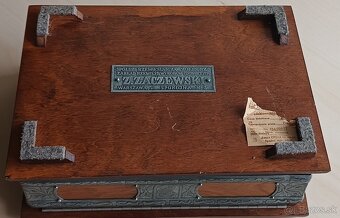 VINTAGE SKRINKA S KLUCIKOM - IBA OSOBNÝ ODBER - 2