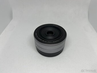 Canon EF-M 22mm f/2 STM - 2