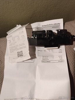 Tlacidlo EPB ,AUTOHOLD, VYHRIEVANIE SEDACKY na Hyundai - 2