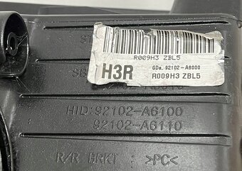 Hyundai i30 II 2 2012- pravé predné svetlo - 2