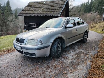 Škoda Octavia 1,6 benzín - 2
