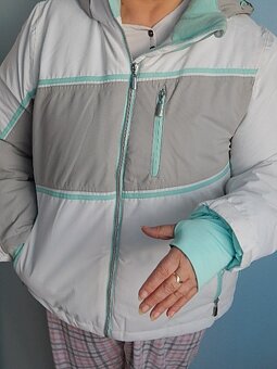 Zimná dámska bunda. - 2