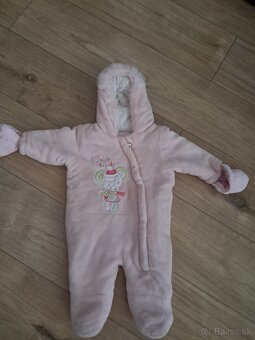Zimný overal s rukavickami 3-6 mes. - 2