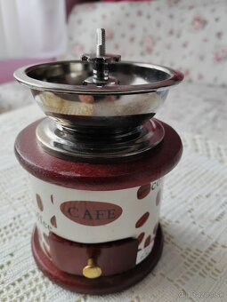 Mlynček na kávu - 2