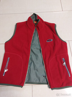 Chlapčenská vesta vek 8-9 rokov - 2