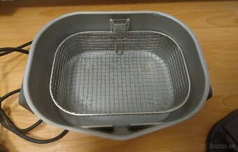 Malá elektrická fritéza (Nova) - 2
