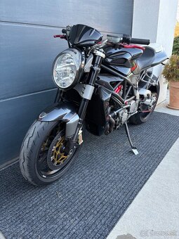 MV Agusta Brutale 910R - 2