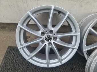 ALU DISKY 5X112 R18 7,0J ET22 - 2