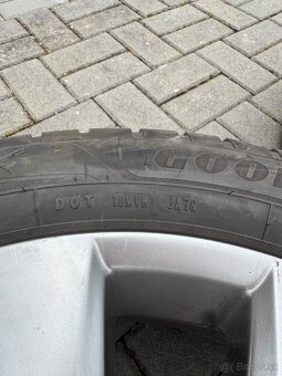 235/50 r20 - 2