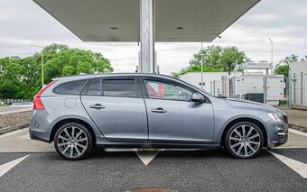 Volvo V60 D4 AT8 Webasto - 2