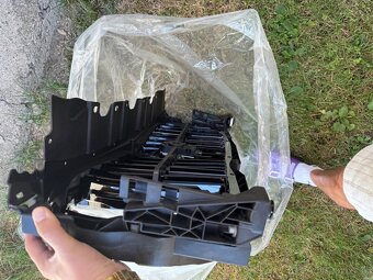 Grill čierny BMW x5 g05 - 2