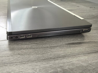 HP Elitebook Workstation 8570w - 2