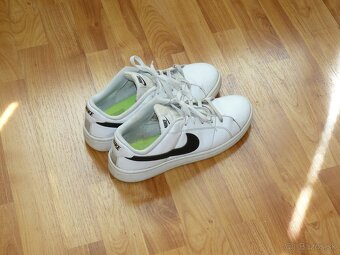 Predám botasky NIKE - 2