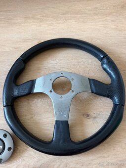 Sportovy Volant MOMO Race - 2
