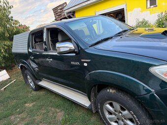 Predam Toyotu Hilux - 2