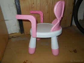 Plastová stolička - 2