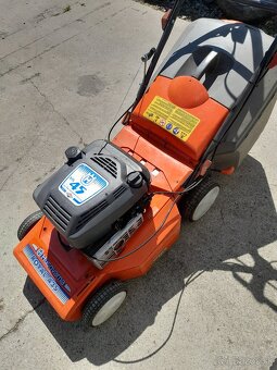 Benzinova kosačka husqvarna royal 43S snpojazdom - 2