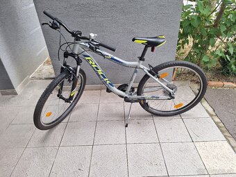 Predám horský bicykel 26kola Rock Machine sedy ako nový - 2