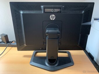 Predám HP 24" ZR2440W HDMI LED IPS 1920x1200 Pivot - 2
