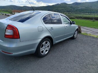 Škoda Octavia - 2