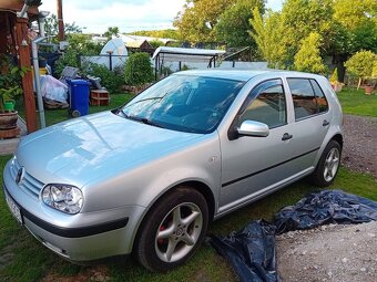 Volkswagen golf - 2
