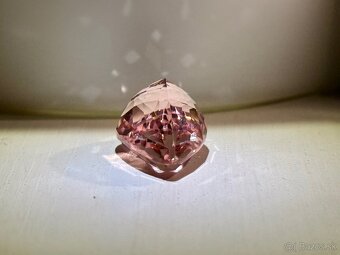 Investičný kunzit 18.38 ct VVS - 2