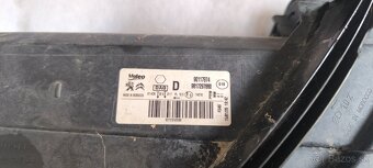 Prave predne svetlo citroen c-elysse - 2