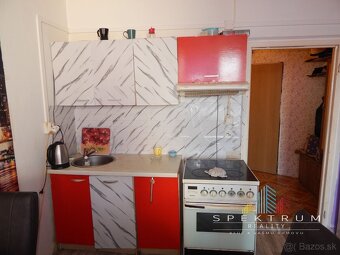 SPEKTRUM REALITY- Na PREDAJ garsónka, 23 m2 s loggiou, okres - 2