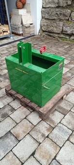 Box za traktor - 2