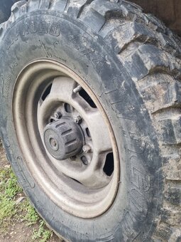 Predam na suzuki samurai disky plus gumy Truck 2000 - 2
