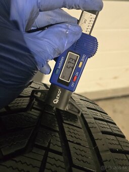 Zimné Pneu Hankook 215/65 R17 2ks - 2
