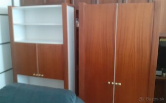 Dvojfarebná komoda - 2