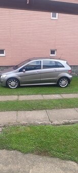 Mercedes Benz B 200 - 2