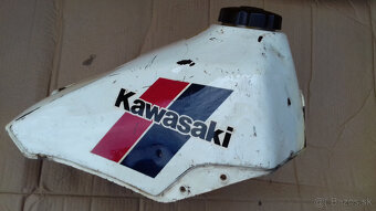 Nádrž Kawasaki KLR 600 - 2