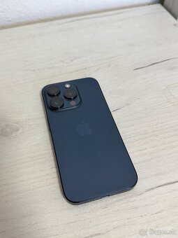 iPhone 15 pro 128 GB - tmavomodrý - 2