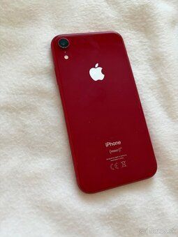 iPhone XR (Červený) 64 GB – v dobrom stave - 2