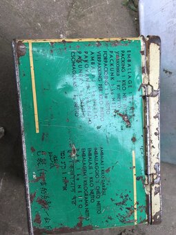 Predam lacno starožitnosť, krabicu - plech- stare 50-70 roko - 2