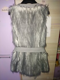 Dámska vesta nenosena - 2