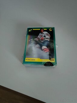 Predám hokejové kartičky - 2