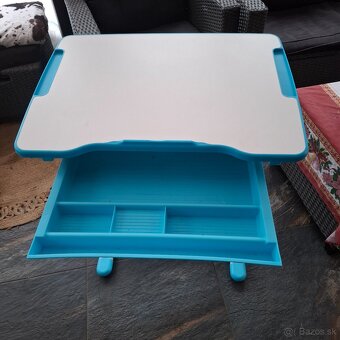 Rastuci písací stolík a stolička - 2