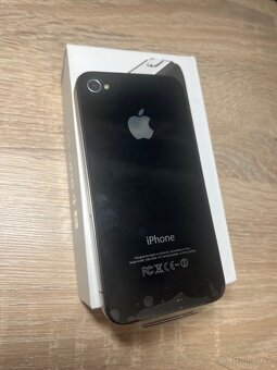 iPhone 4s 16GB vo fólii - 2