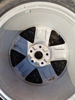 Alu disk 17"s pneu org.VW Passat - 2