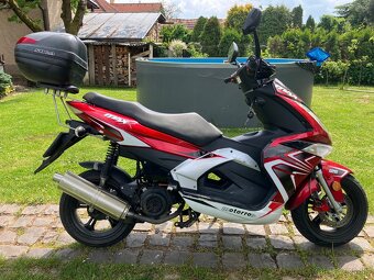 Motorro Max 125 r.v. 2015 - 2